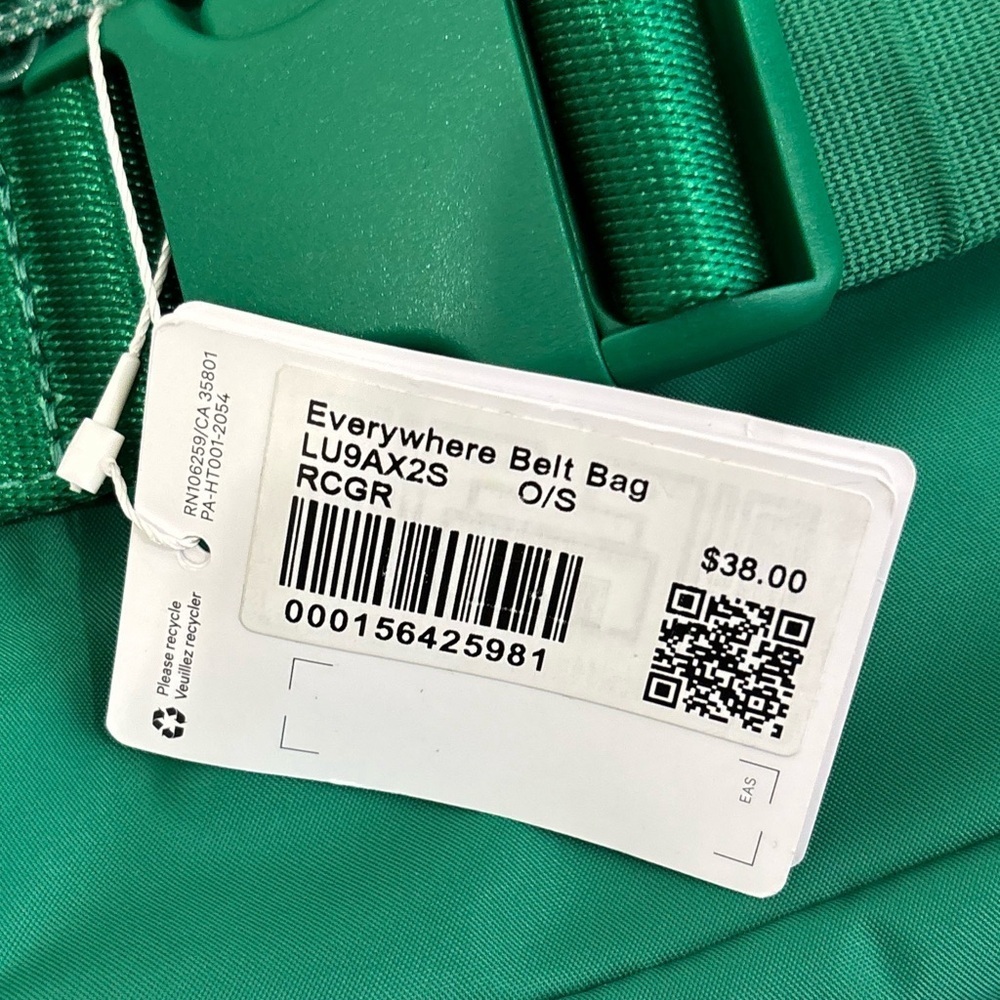 NWT Lululemon Everywhere Belt Bag In Raceway Green - Picture 8 of 9